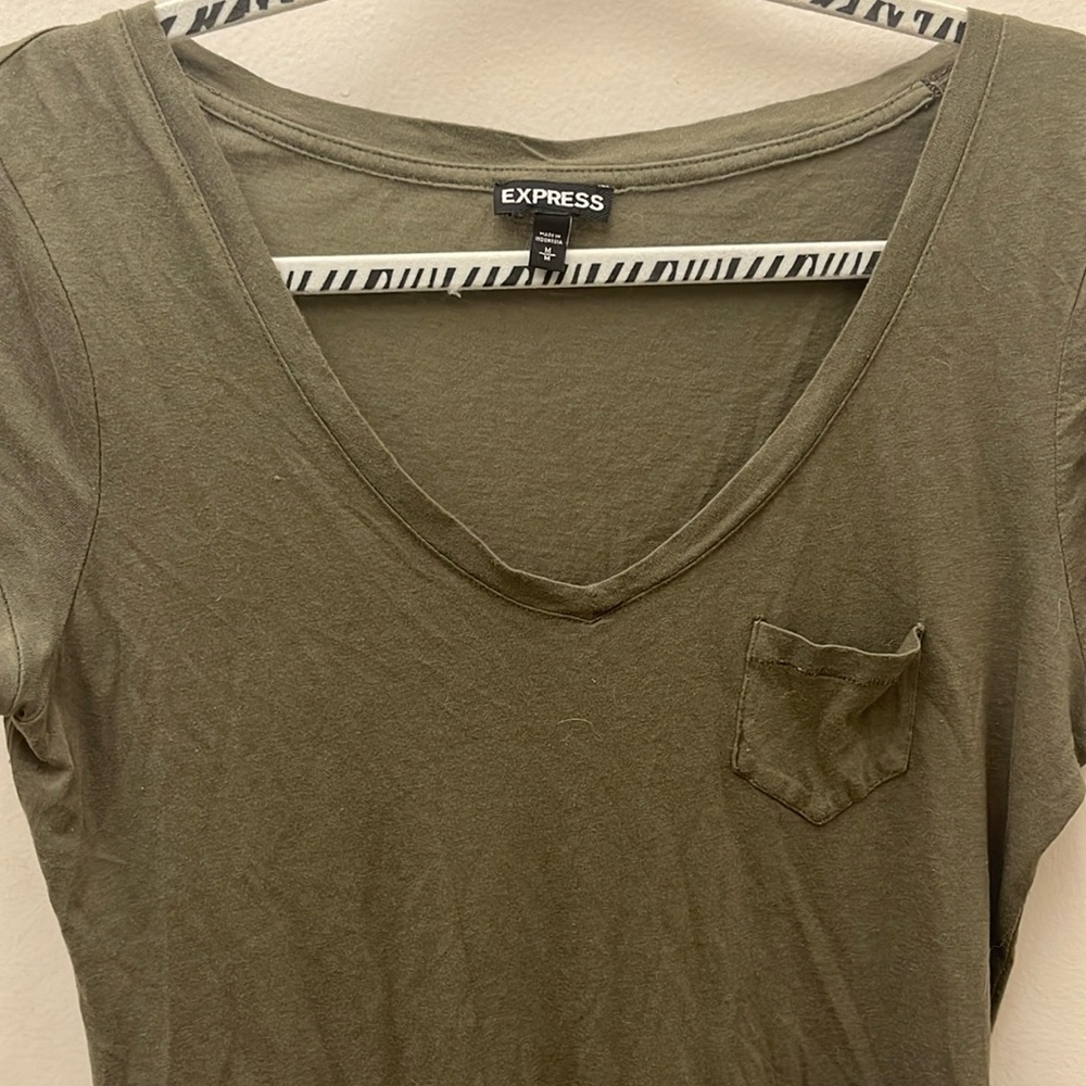 Express Olive colored t shirt - Picture 8 of 16